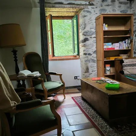 Du Grand Cedre - Occitanie *